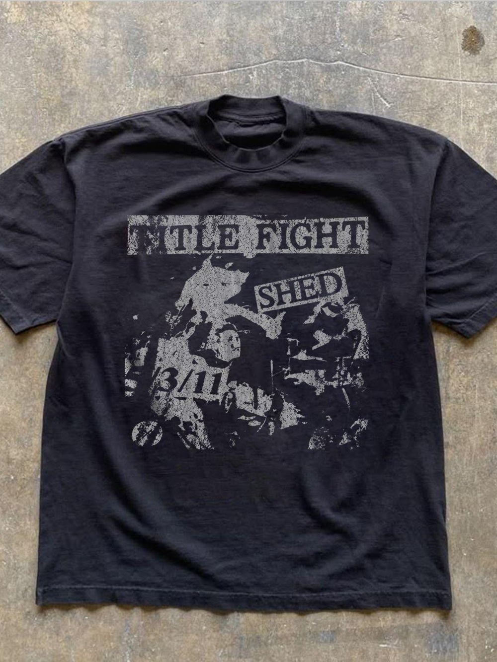 Gildan Black Short Sleeve 'Title Fight' Graphic Tee